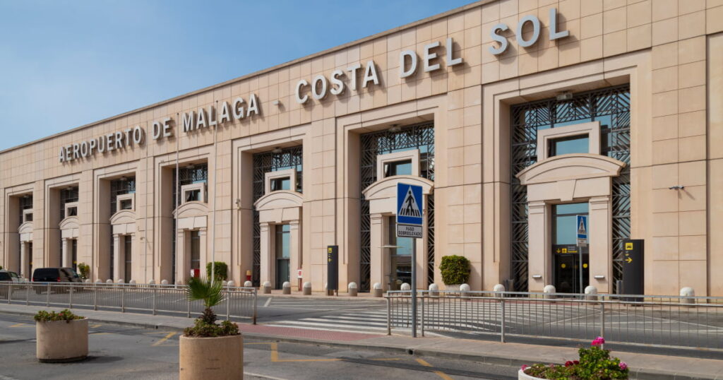 Más de 650 vuelos salieron con retraso desde Málaga en Semana Santa 2024: alerta para los viajeros de 2025